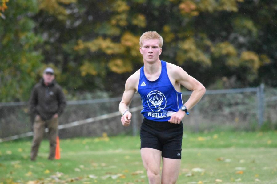 Senior Rafe Holz took home first place in Bellingham last week. Now Holz and the rest of the team prepares for Districts, their last stop before State.