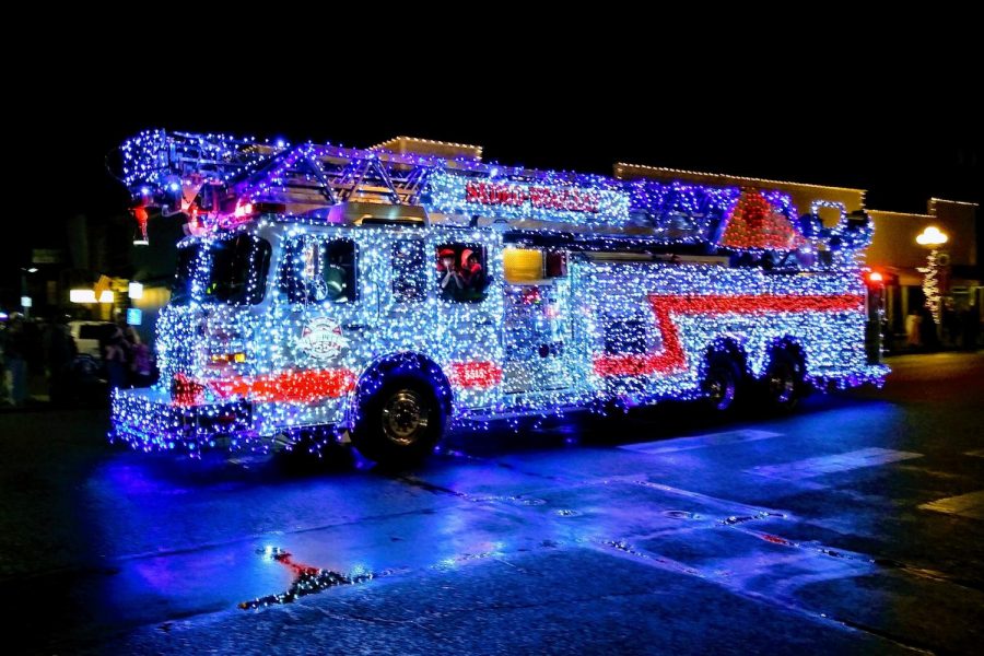 Sedro-Woolleys Fire Deptment once again wowed the crowds with their truck, which was completely covered in lights. Photo by Kaitlyn Loehr.